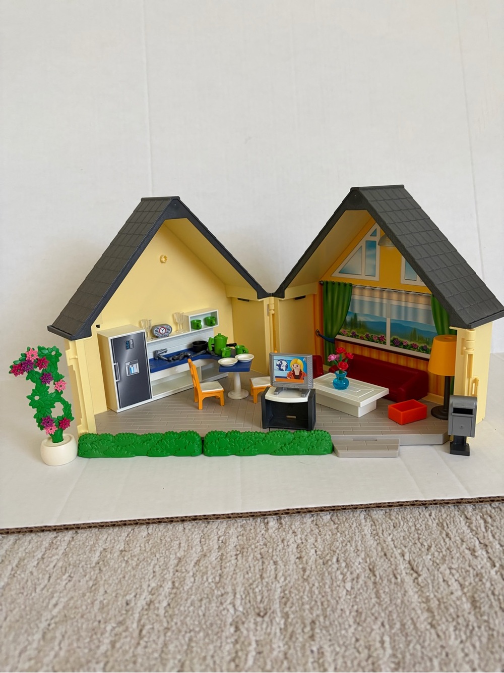 Playmobil Modern house doll house - (5951)